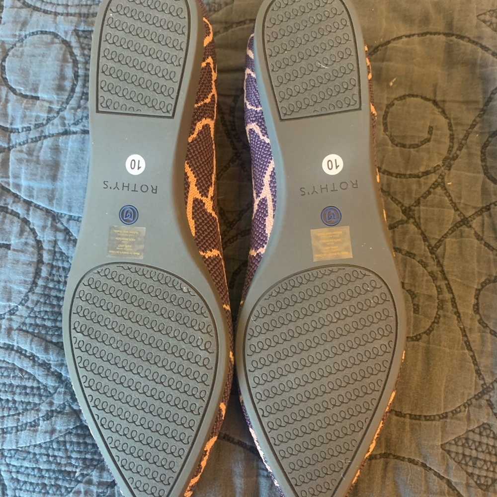 Rothy’s purple giraffe size 10 NWOB. C&R - Picture 3 of 5